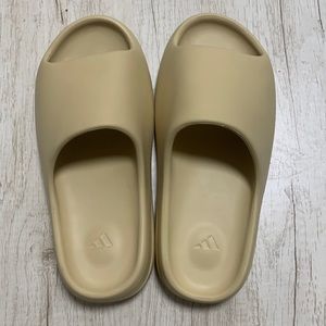Adidas Yeezy Slide Desert Sand